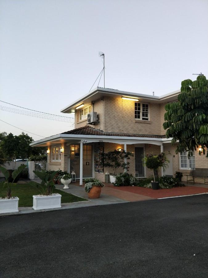 Surf Street Motel Gold Coast Exterior photo