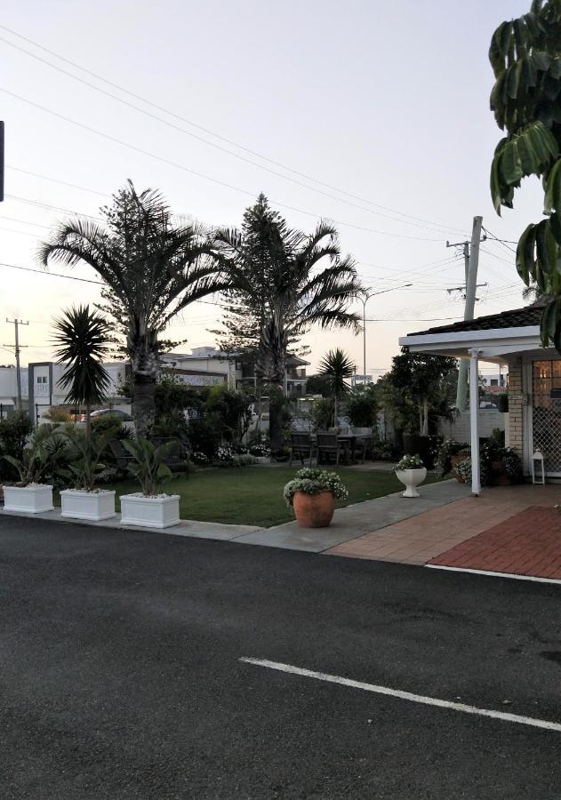 Surf Street Motel Gold Coast Exterior photo